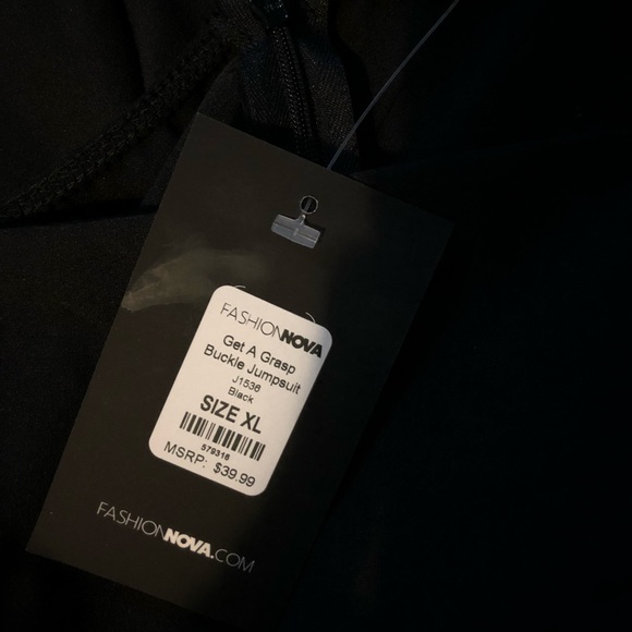 Fashion nova never worn black jumpsuit - Picture 4 of 4